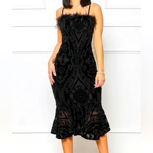 Lilly’s Kloset- Feather trumpet Midi dress 💕 velvet with sheer bottom